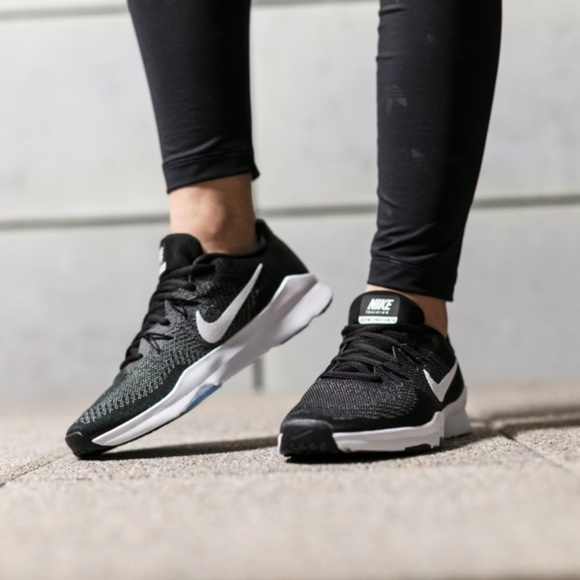 nike women cross trainer